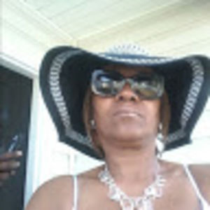 Meet your Posher, Beverly